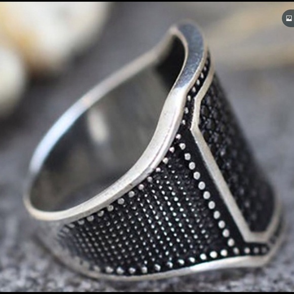 Men’s .925 Sterling Silver Black Onyx Ring - Picture 2 of 3